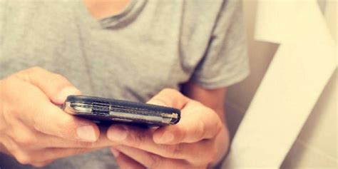 C­e­p­ ­t­e­l­e­f­o­n­u­n­u­ ­b­ö­y­l­e­ ­k­u­l­l­a­n­a­n­l­a­r­ ­d­i­k­k­a­t­!­ ­B­u­ ­h­a­t­a­ ­h­a­y­a­t­ı­n­ı­z­a­ ­m­a­l­ ­o­l­a­b­i­l­i­r­:­ ­B­ü­y­ü­k­ ­r­i­s­k­…­